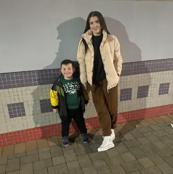 Meet your Posher, Caylin - Picture 1 of 1